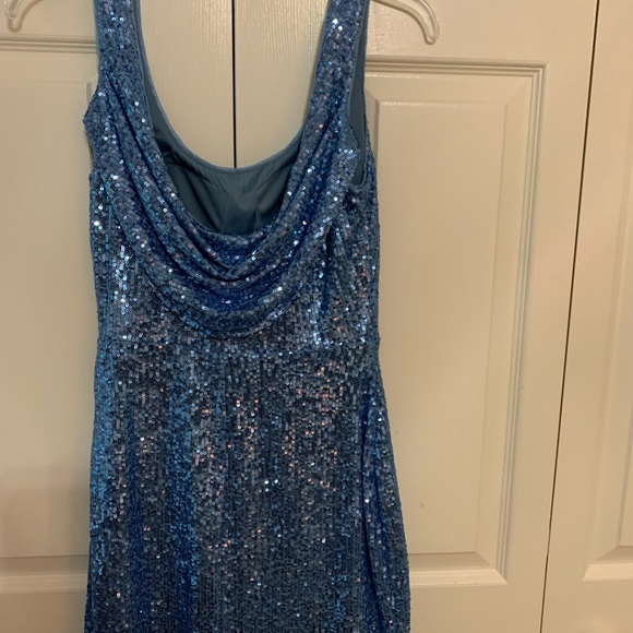 “Jump” mini dress with back drape. Size 5/6. Sold by Dillard. Worn one time. - Picture 2 of 3